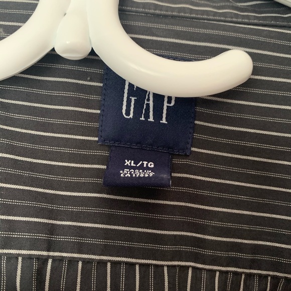 Gap dress shirt - Picture 3 of 3